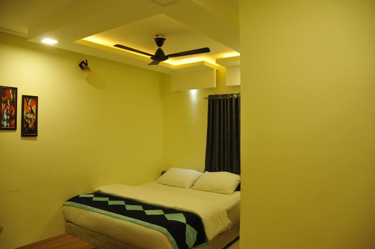 Hotel Pasupala Grand อนันตาปูร์ ภายนอก รูปภาพ